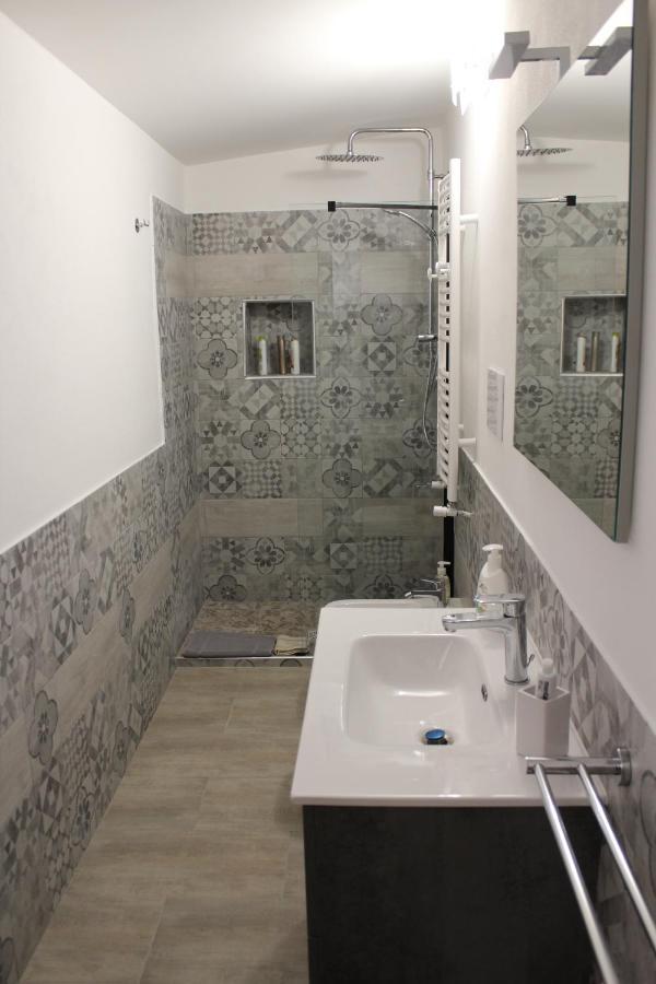 Zisa Home Ai Cantieri Culturali-Facile Posteggio In Strada No Ticket Palermo Buitenkant foto