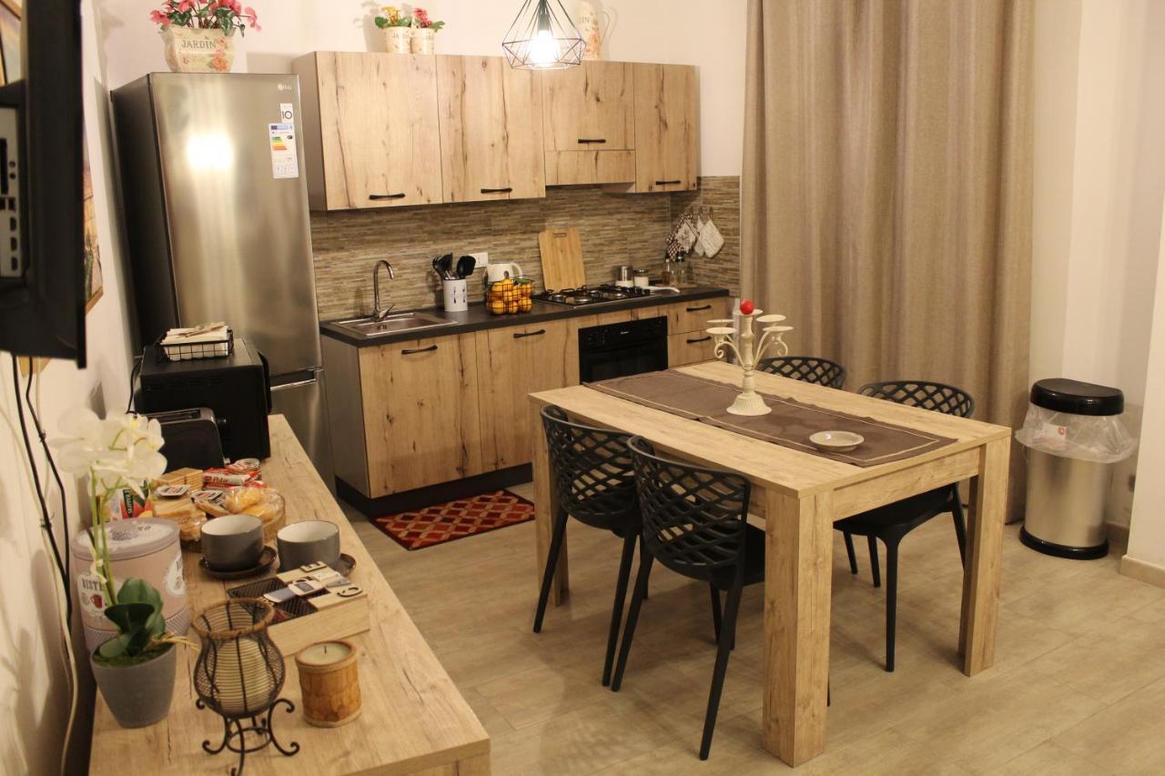 Zisa Home Ai Cantieri Culturali-Facile Posteggio In Strada No Ticket Palermo Buitenkant foto